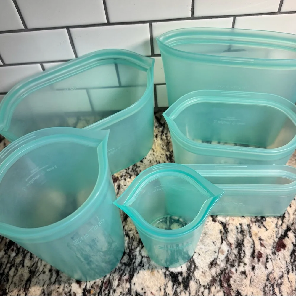 Zip Top Teal Reusable Silicone containers - 6 piece Set - Picture 6 of 8
